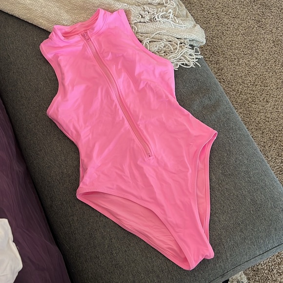 NWOT SKIMS | Sleeveless One Piece Swimsuit - Picture 2 of 8
